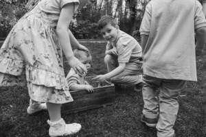 Family Portraits | Springtime at Sayen Gardens