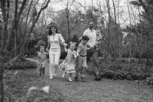 Family Portraits | Springtime at Sayen Gardens