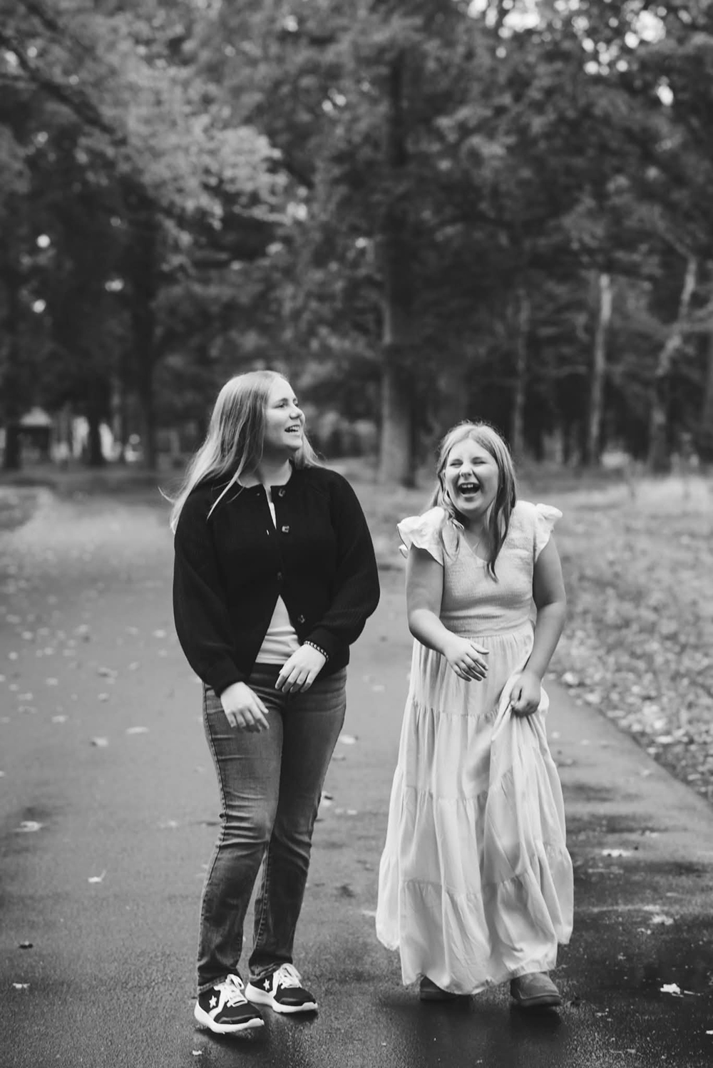 Candid fall family photo in Yardley PA