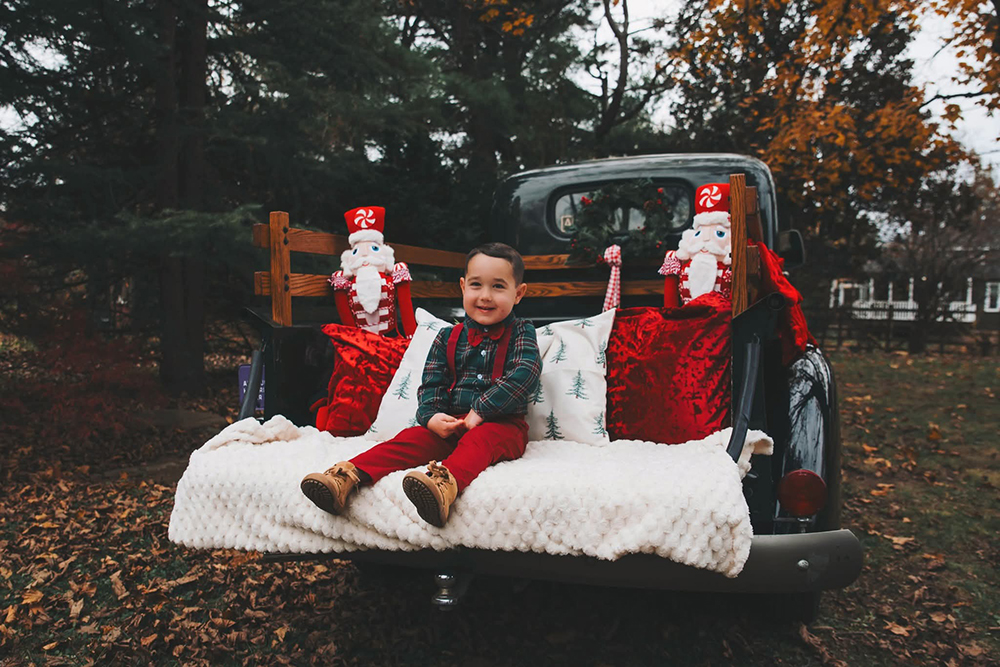 Outdoor holiday family portrait in Yardley PA