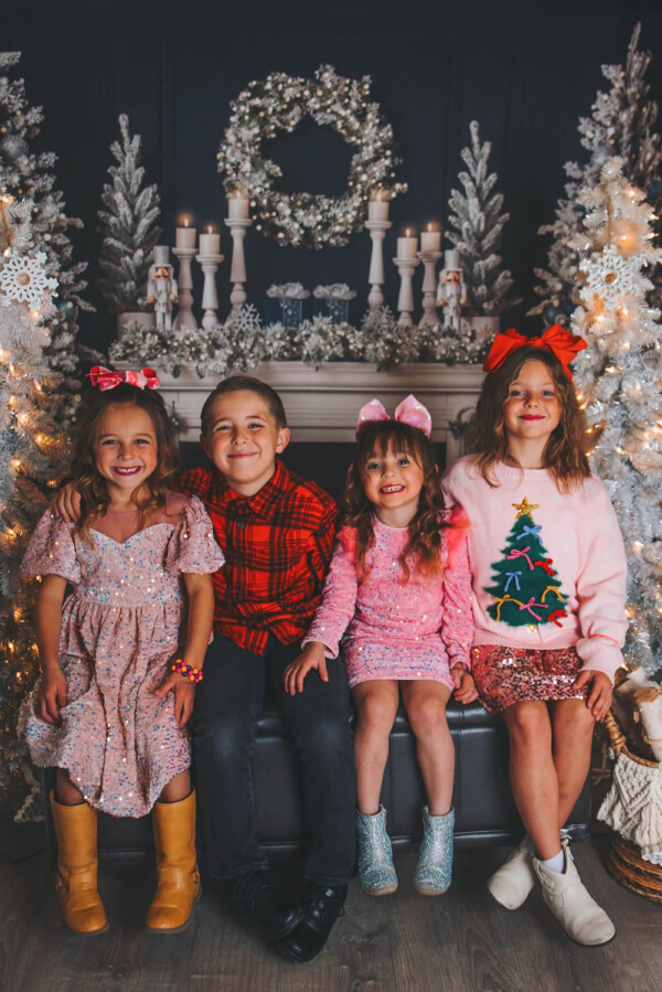 Holiday Portraits with Appletini Photography
